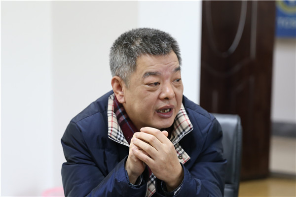 潘于旭.jpg